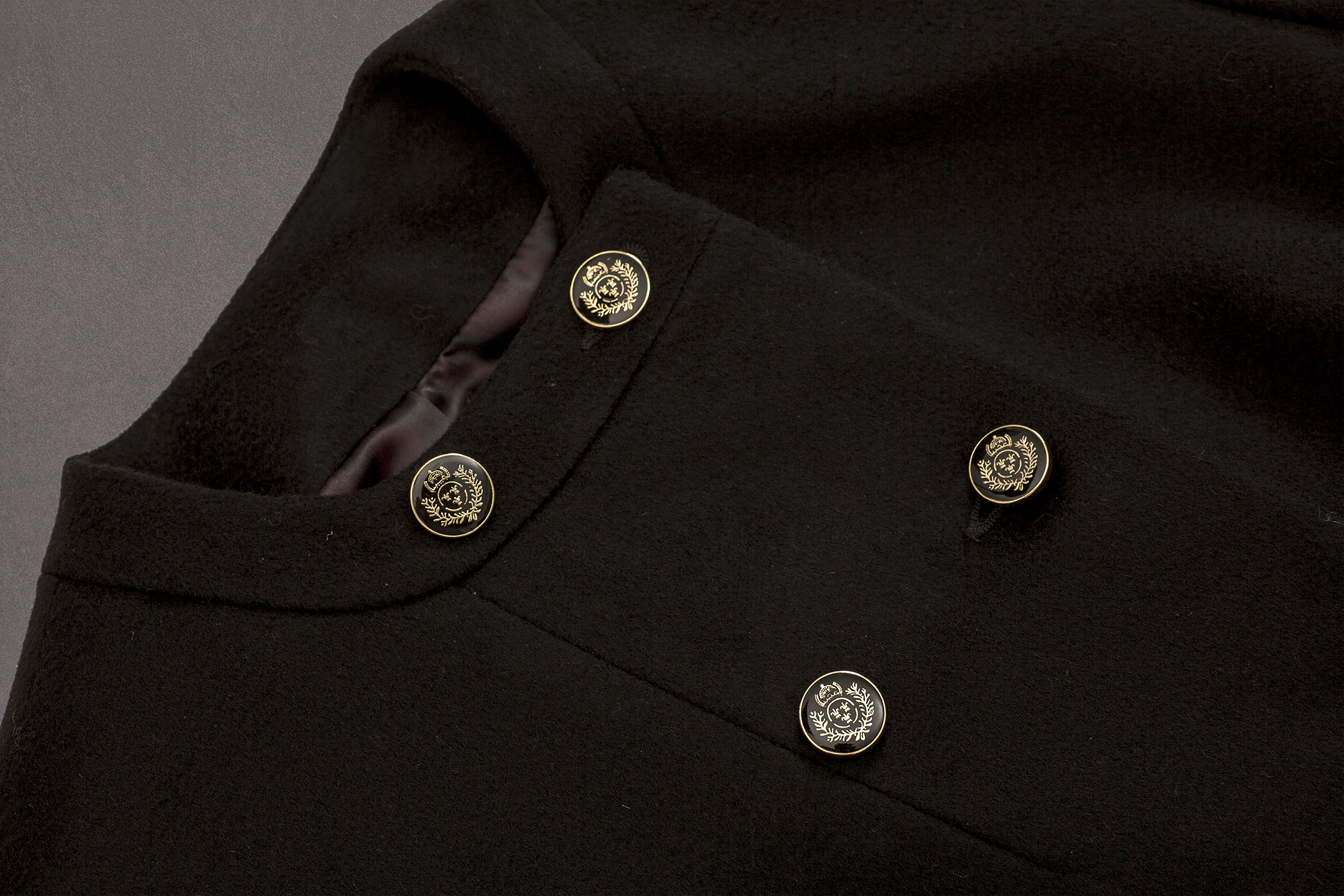 Meldes De Luxe – Fitted wool coat no collar - Black – Ref: 389-1-01